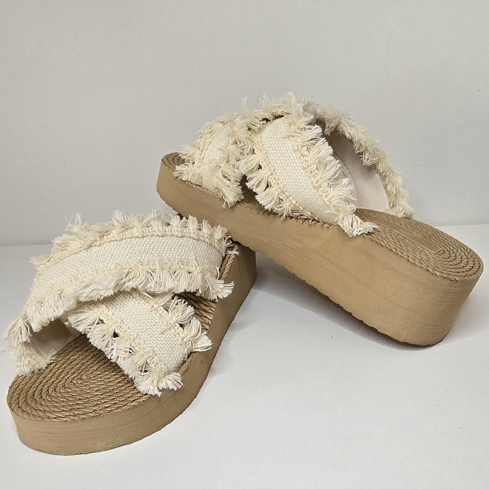Fringed Cream Platform Light Weight Sandals